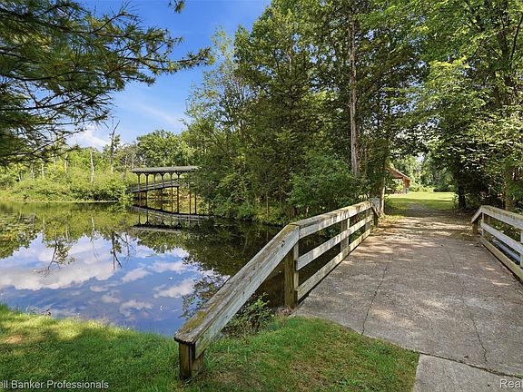 3rd image of 1928 Tranquil Ct