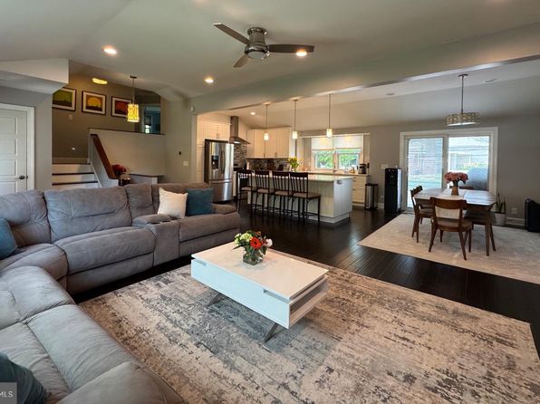 853 Tennis Ave, Ambler, PA 19002