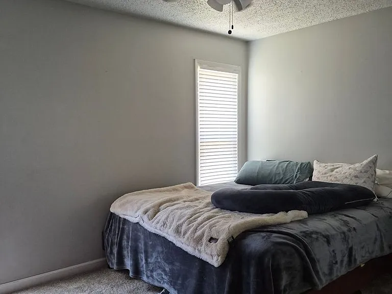 1301 Cypress Pl — Photo 11