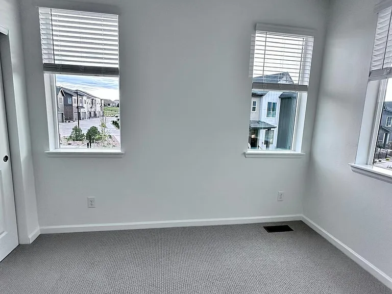 6857 Huddersfield Ln — Photo 29