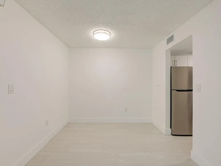 2100 Brickell Ave #406 — Photo 28