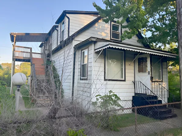 1715 Maryland St, Gary, IN 46407