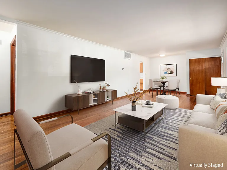 1140 Eastfield Rd #1 — Photo 2