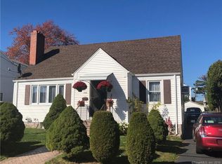 206 Hanmer St, Hartford, CT 06114