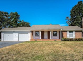 120 Clearwater Ave, Inman, SC 29349