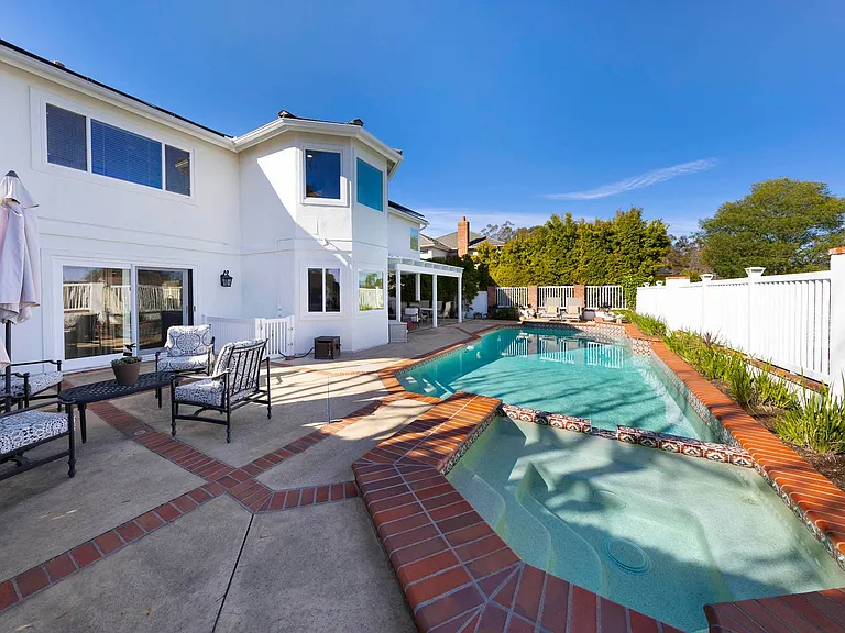 30932 Colonial Pl — Photo 3