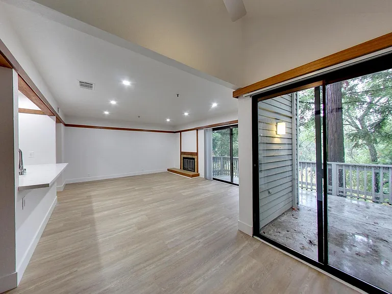 Riverwood Apartments — Photo 89
