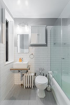 1st image of 457 W 57th St #501