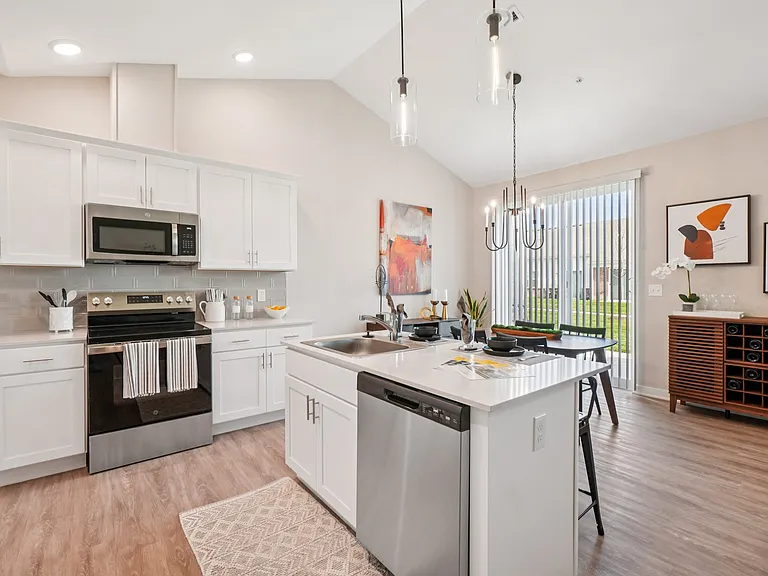 Filmore Place Apartments — Photo 45