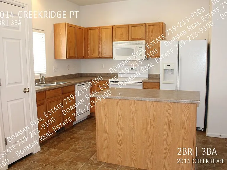 2014 Creekridge Point — Photo 2