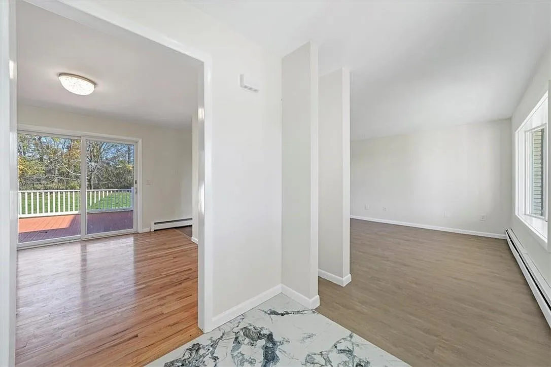 16 Gibson Road photo 1