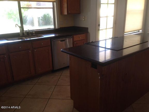 3rd image of 501 S Laguna Dr