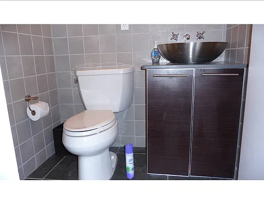Rented by Plaza Real Estate Group | media 31
