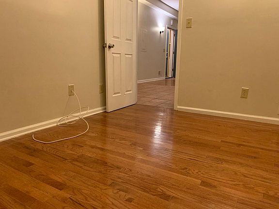 5th image of 32 Park Ave #1