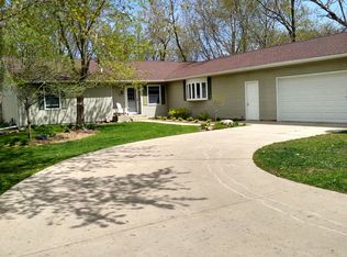 710 W Bergera Rd, Braidwood, IL 60408