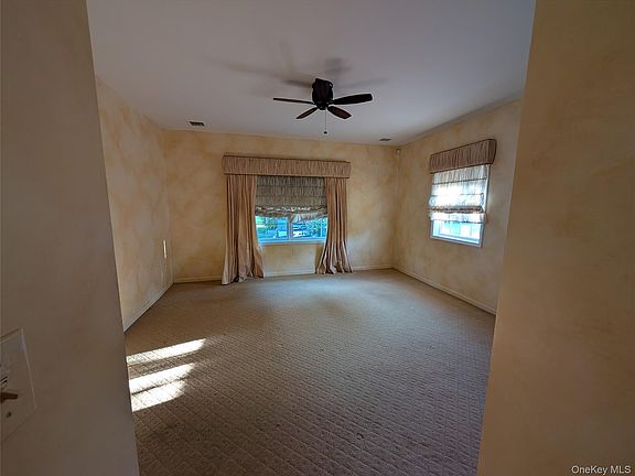 4th image of 193 Pond View Drive