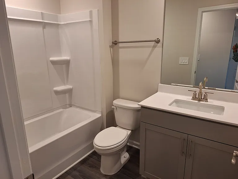 675 Rolling Fields Dr — Photo 7