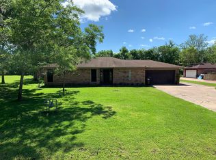 790 County Road 687, Angleton, TX 77515