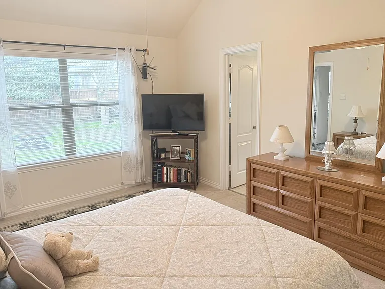 23910 Fairport Harbor Ln — Photo 17