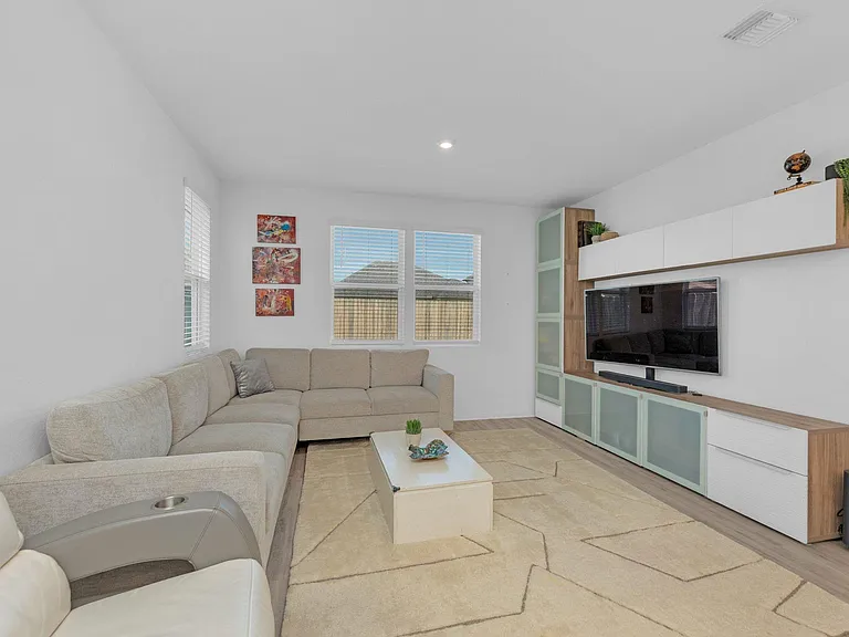 20704 John Gill Dr — Photo 3