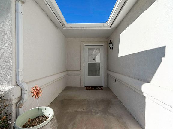 5th image of 710 S Indian Hills Dr Unit 35