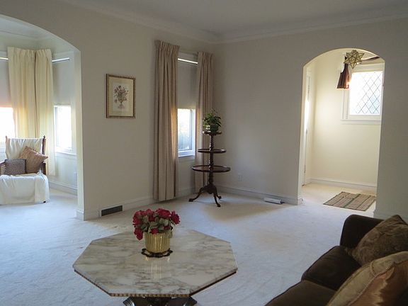 5th image of 1038 Forest Hill St