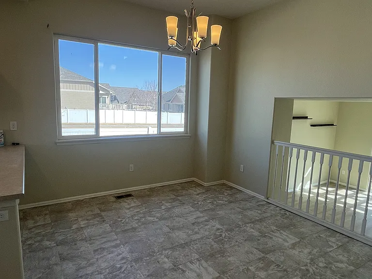 814 Mount Sneffels Ave — Photo 11