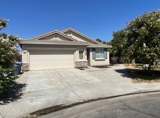811 Chianti Cir, Coalinga, CA 93210