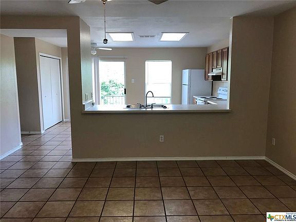 3rd image of 10625 Garbacz Dr