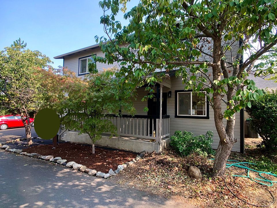1st image of 252 Van Ness Ave