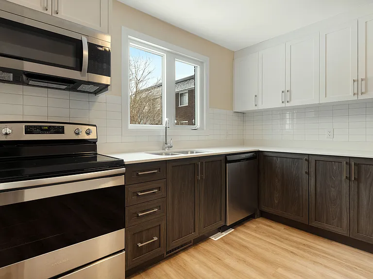 2190 Halifax Dr #14 — Photo 5
