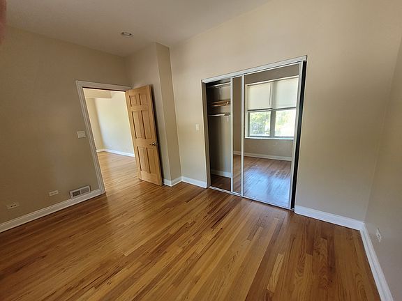 2nd image of 3437 W Belle Plaine Ave APT 1E