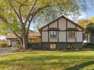 14315 Wedgeway Ct, Eden Prairie, MN 55346