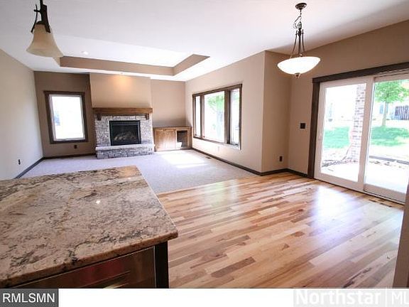 3rd image of 437 Flag Blvd