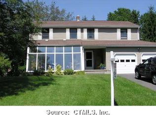 227 Deerfield Dr, Berlin, CT 06037