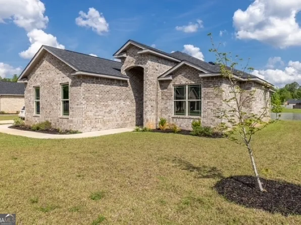 112 Gwendolyn Ave, Perry, GA 31069