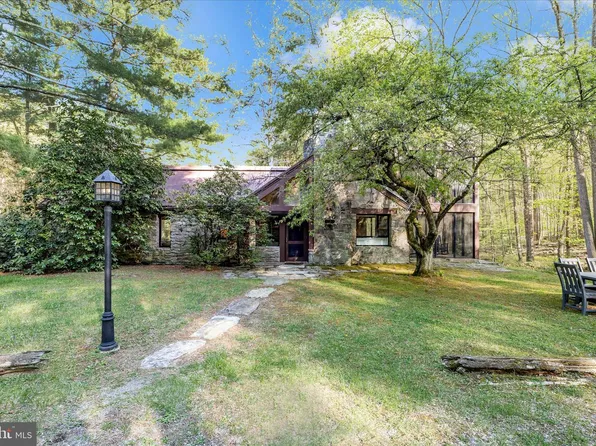 13170 Catoctin Hollow Rd, Thurmont, MD 21788