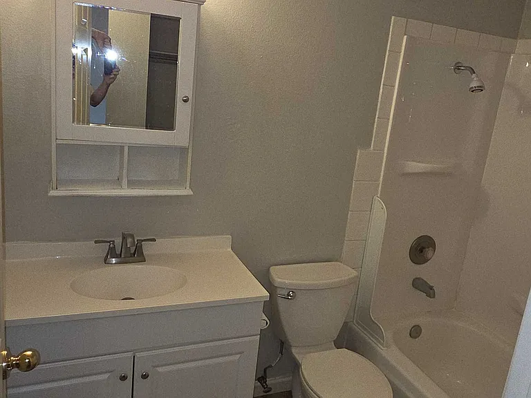 3635 Francis Ave N #4 — Photo 4