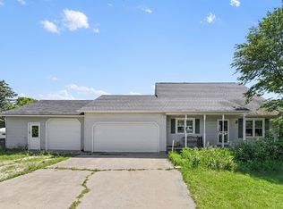 2542 Wayward Dr, Traverse City, MI 49685