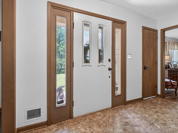 4th image of 4480 Pigeon Run Rd