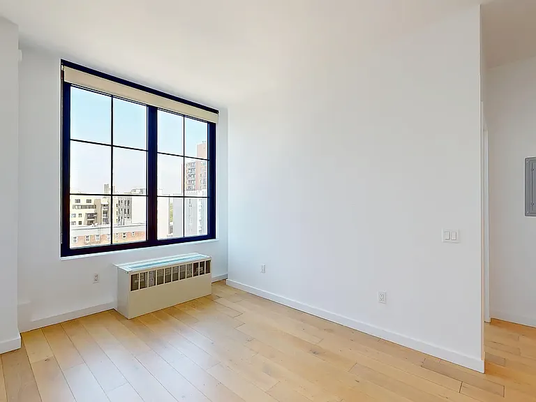 14474 Northern Blvd #PHM — Photo 8