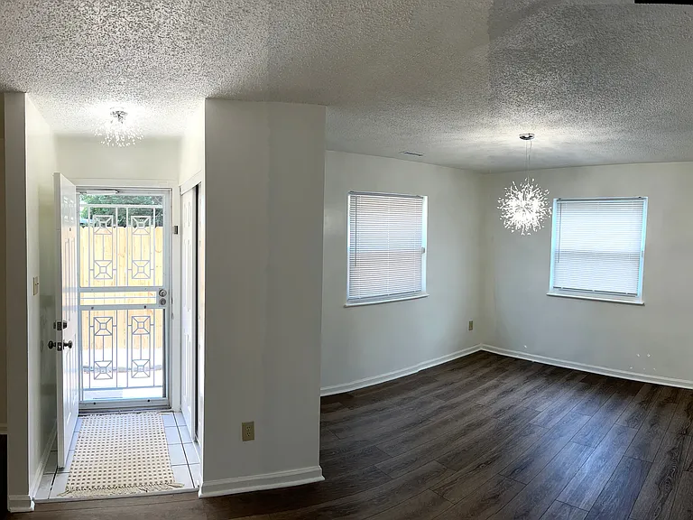 874 Jamestown Landing Rd — Photo 8