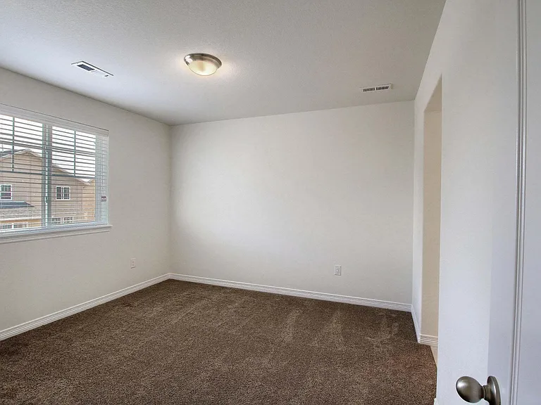 14776 Oslo Ave — Photo 35