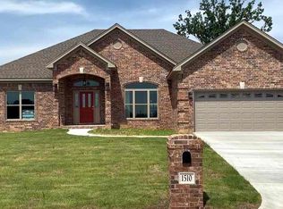 1510 Milligan Dr, North Little Rock, AR 72113
