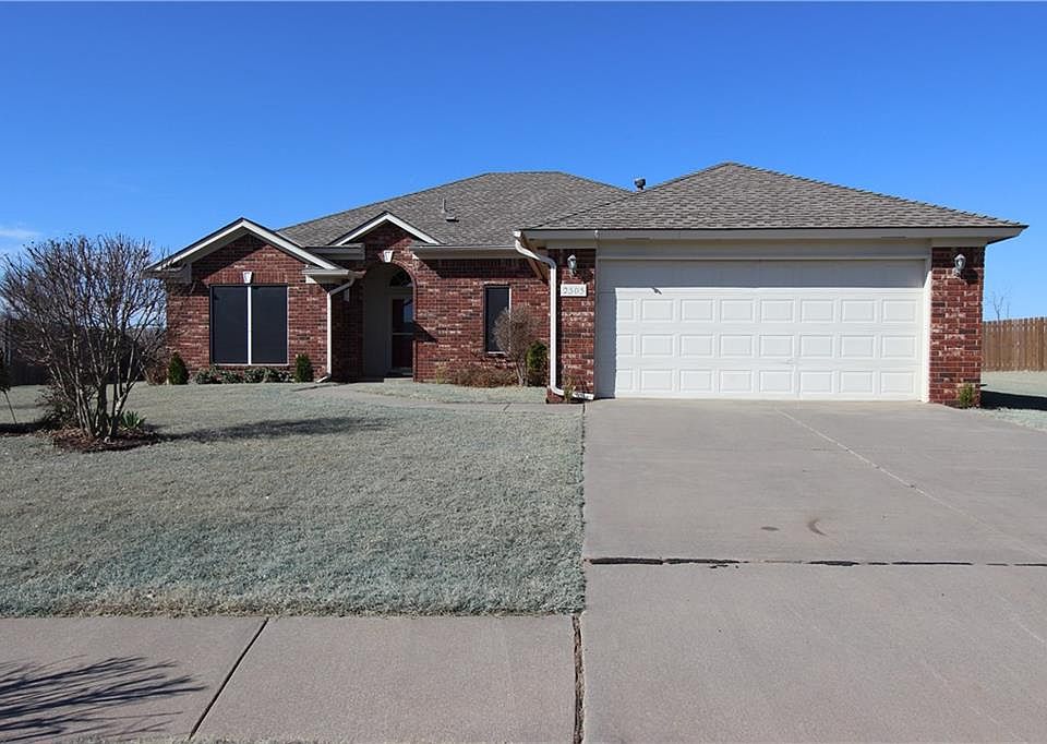 1st image of 2305 Port Rush Dr