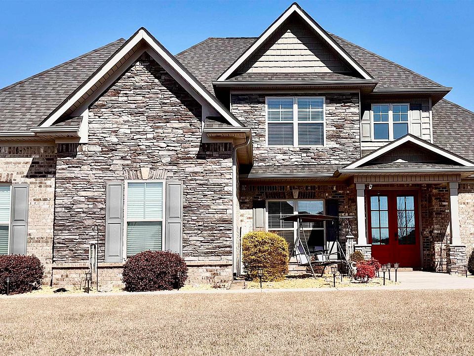 1st image of 141 Stonycrossing Rd