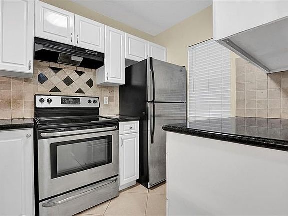 4th image of 2740 Forest Hills Blvd APT 101