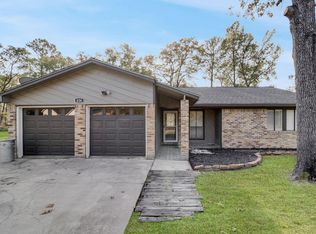 426 Candlelight Ln, Livingston, TX 77351