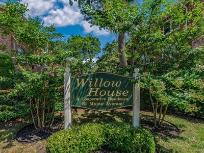 61 Maine Avenue #F6, Rockville Centre, NY, 11570