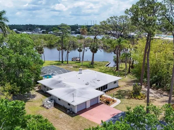 4311 52nd St E, Bradenton, FL 34208